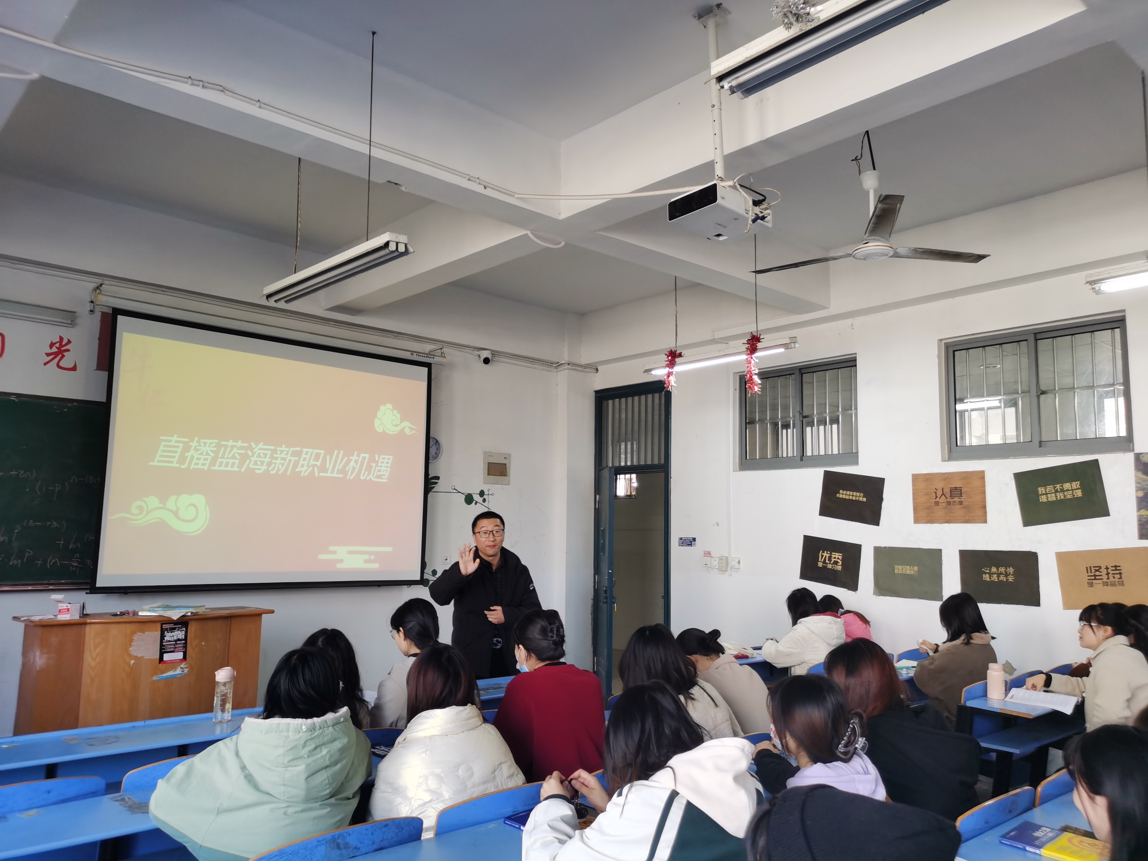 微信图片_20211207094224.jpg
