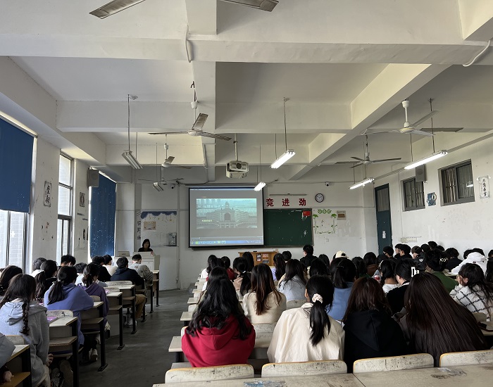 学生处全体工作人员参加班级主题班会活动图二.png