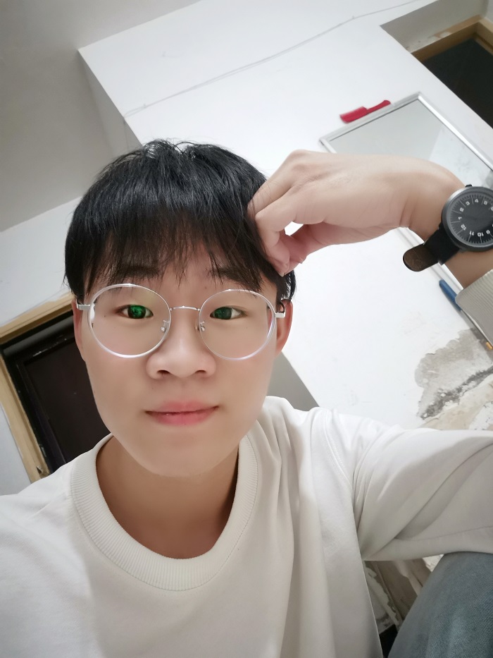 王瑶  1804020225.jpg