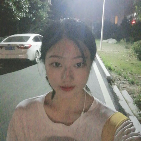 周红影.jpg