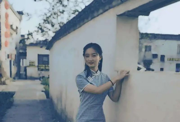 袁嫚嫚.jpg