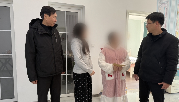 走访2_副本.jpg