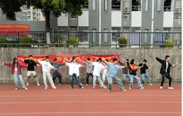 图片7.jpg